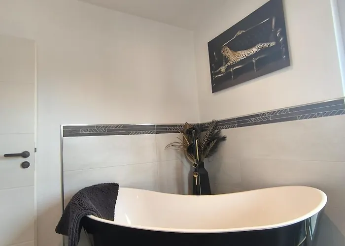 Vulkaneifel -modern -familienfreundlich -terrasse -doppelgarage -ruhiger Lage