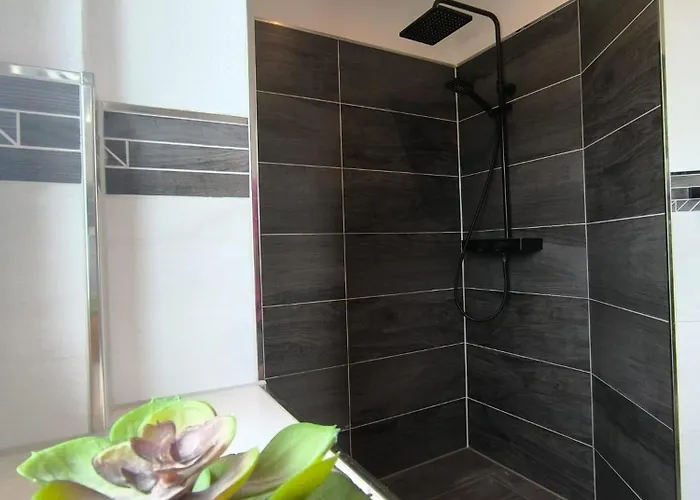 Vulkaneifel -modern -familienfreundlich -terrasse -doppelgarage -ruhiger Lage *