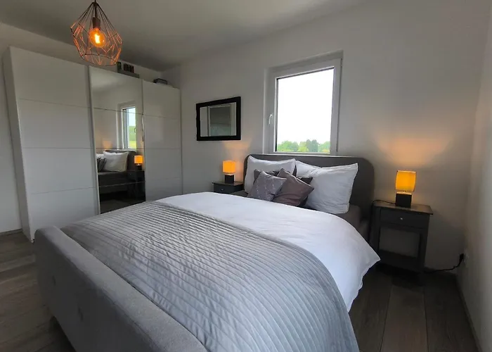 Vulkaneifel -modern -familienfreundlich -terrasse -doppelgarage -ruhiger Lage * Darscheid