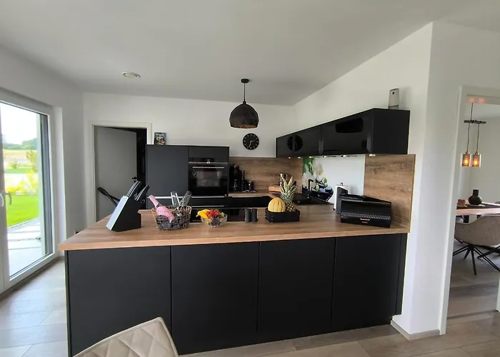 Villa Vulkaneifel -modern -familienfreundlich -terrasse -doppelgarage -ruhiger Lage Darscheid