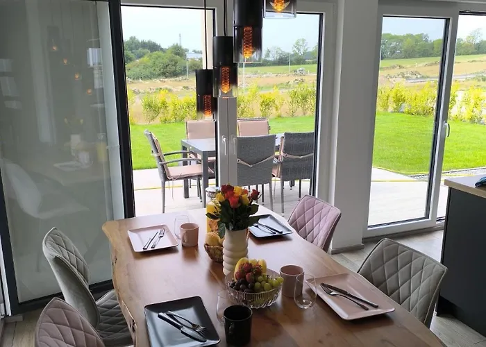 Vulkaneifel -modern -familienfreundlich -terrasse -doppelgarage -ruhiger Lage * Darscheid