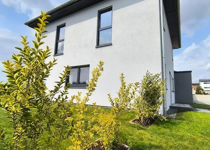 Villa Vulkaneifel -modern -familienfreundlich -terrasse -doppelgarage -ruhiger Lage *