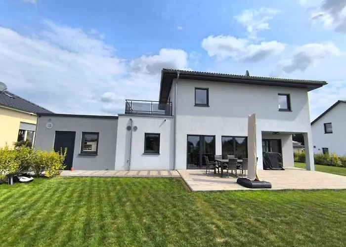 Vulkaneifel -modern -familienfreundlich -terrasse -doppelgarage -ruhiger Lage